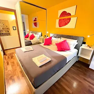 Apartamento Duomo And Downtown, Milão